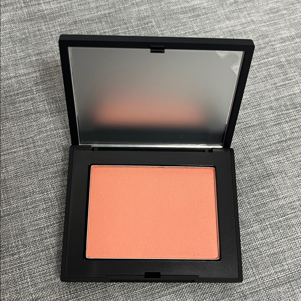 NWT- NARS Blush in color-Forbidden. - Picture 4 of 6